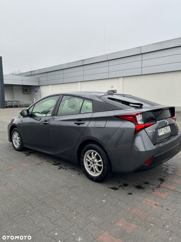 Toyota Prius Hybrid - 8