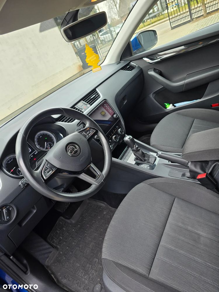 Skoda Octavia 2.0 TDI Style DSG - 7