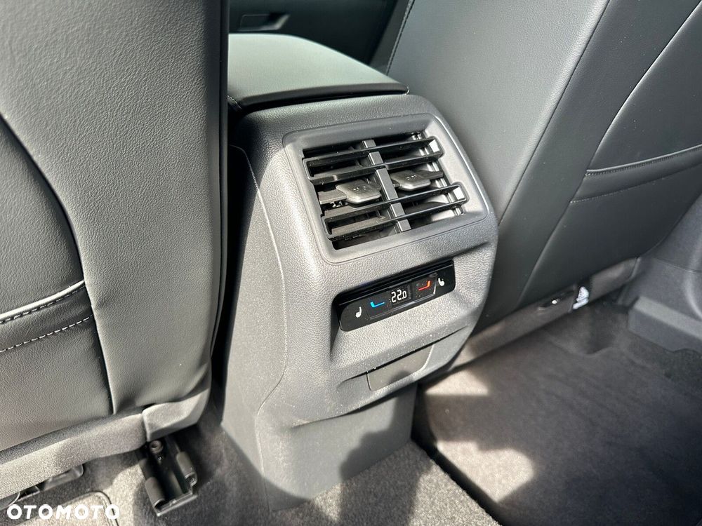 Volkswagen Tiguan - 28