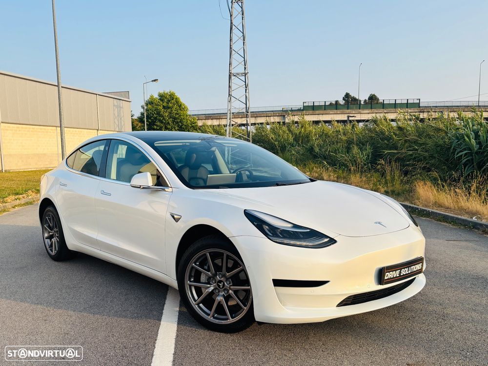 Tesla Model 3 Standard Range Plus RWD - 4
