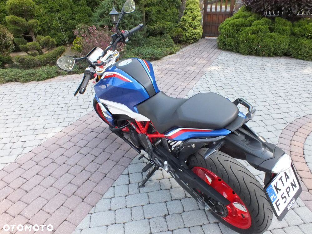 BMW G - 28
