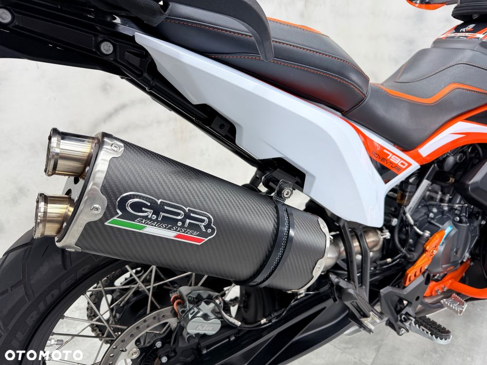 KTM Adventure 790 - 17