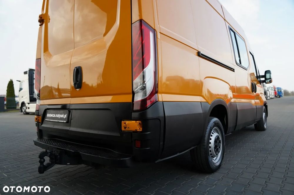 Iveco DAILY 35-130 / BRYGADÓWKA / 7 MIEJSC / BLASZAK / FURGON / SPROWADZONY - 13