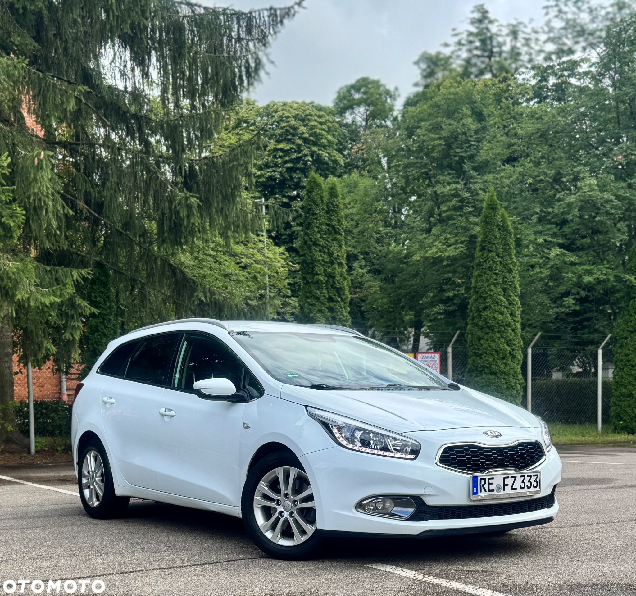 Kia Ceed 1.6 CRDi 128 Fifa World Cup Edition - 2