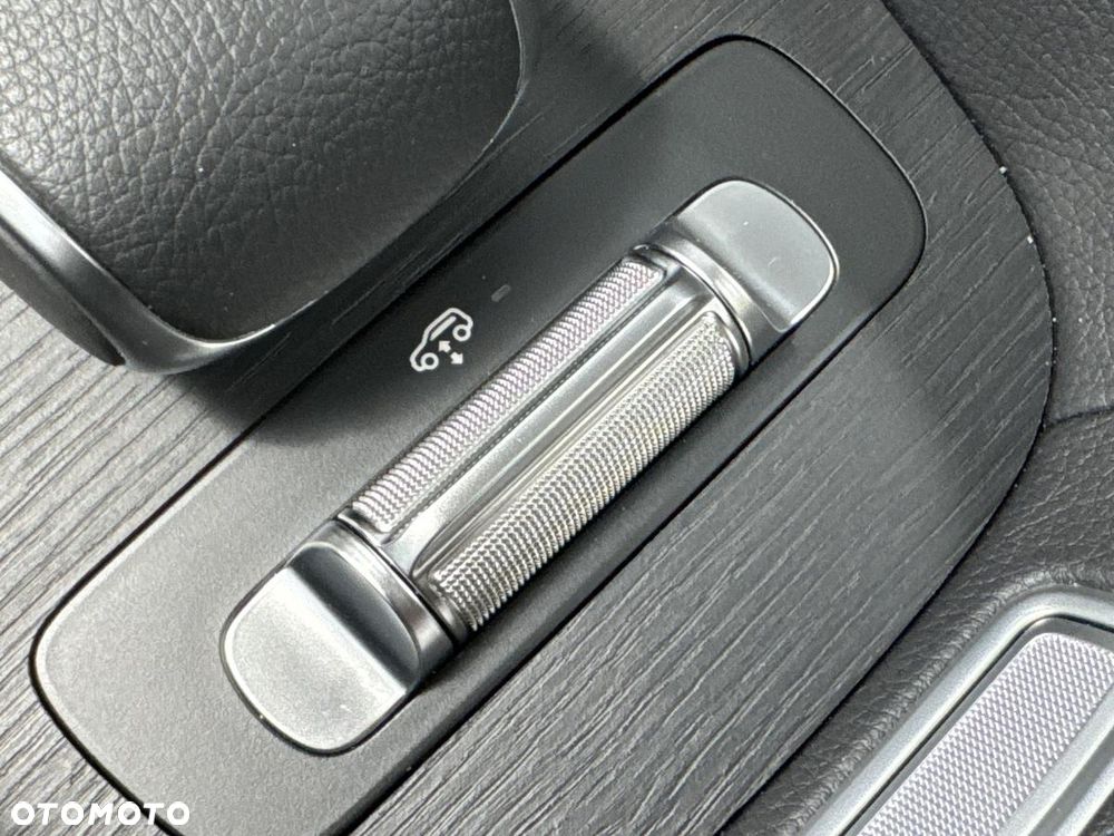 Mercedes-Benz GLE 300 d mHEV 4-Matic AMG Line - 21