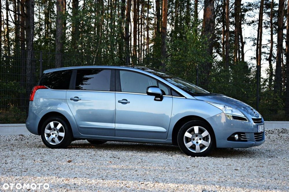 Peugeot 5008 - 17