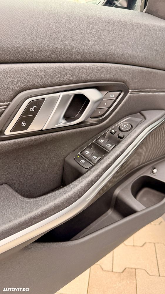 BMW Seria 3 330e Aut. Sport Line - 8