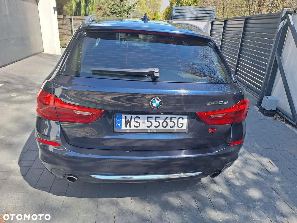 BMW Seria 5 530d Blue Performance - 8