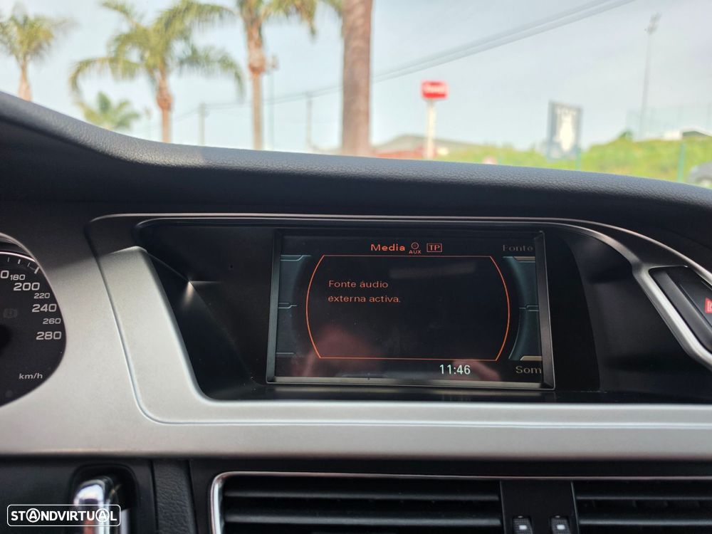 Audi A4 Avant 2.0 TDi S-line - 30