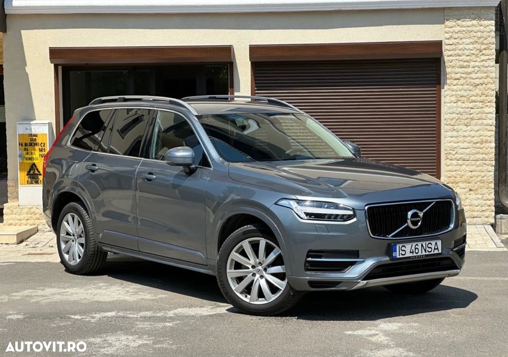 Volvo XC 90 D5 AWD Momentum - 1