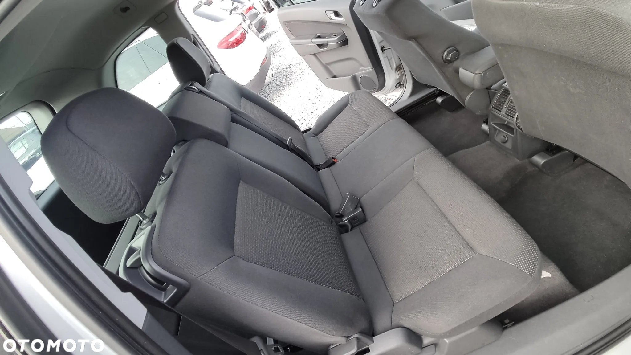 Opel Zafira 1.8 Cosmo - 27