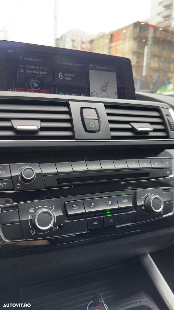 BMW Seria 1 120d Aut. Sport Line - 34