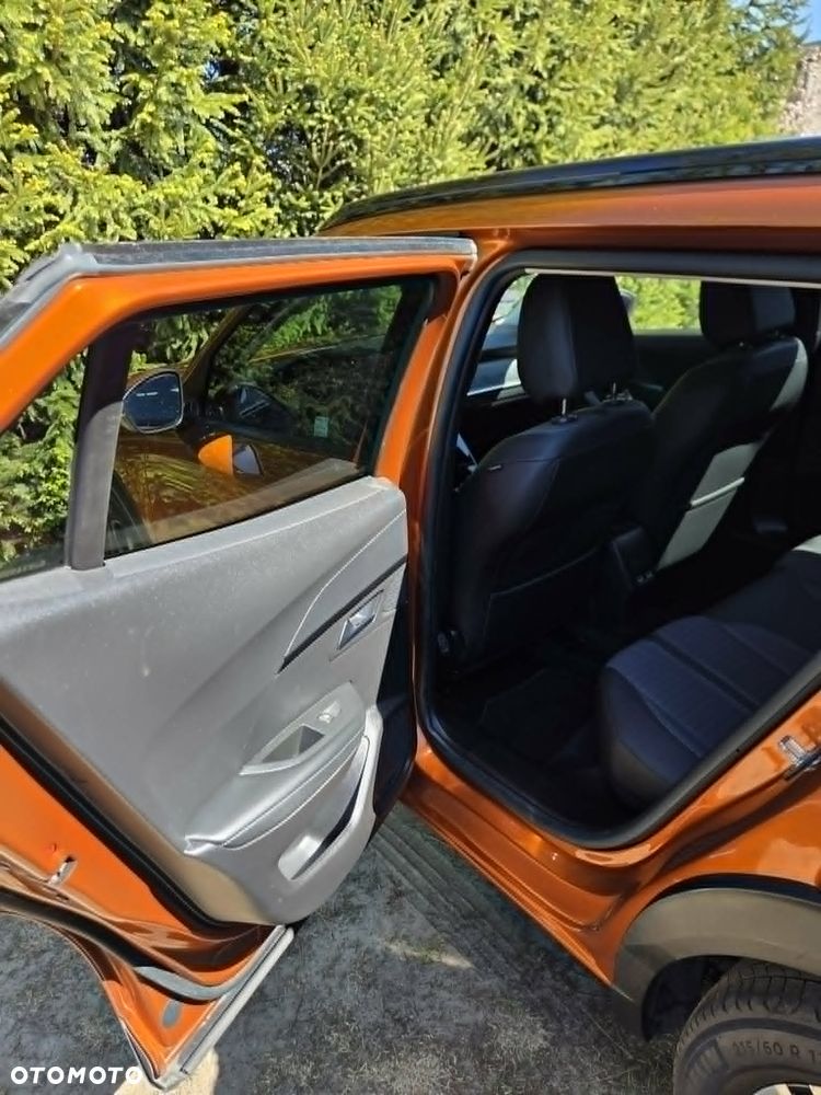 Peugeot 2008 1.2 PureTech Allure Pack S&S EAT8 - 13