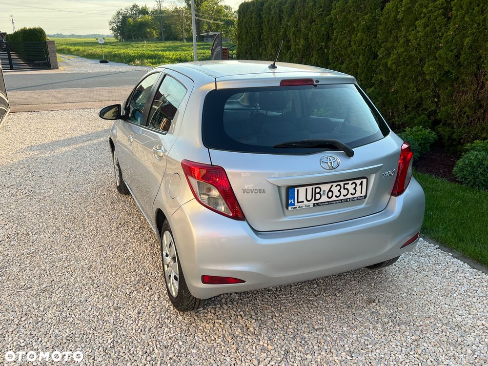 Toyota Yaris - 4