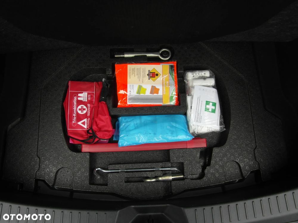 Mazda 3 SKYACTIV-G 120 Urban Limited - 35