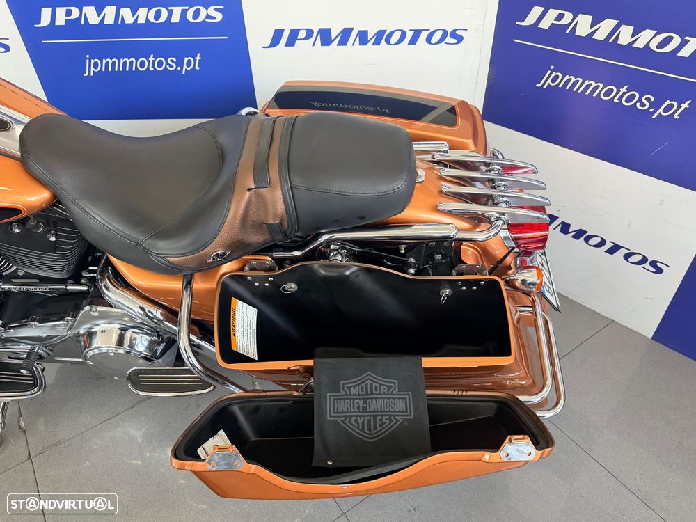 Harley-Davidson Street Glide - 13