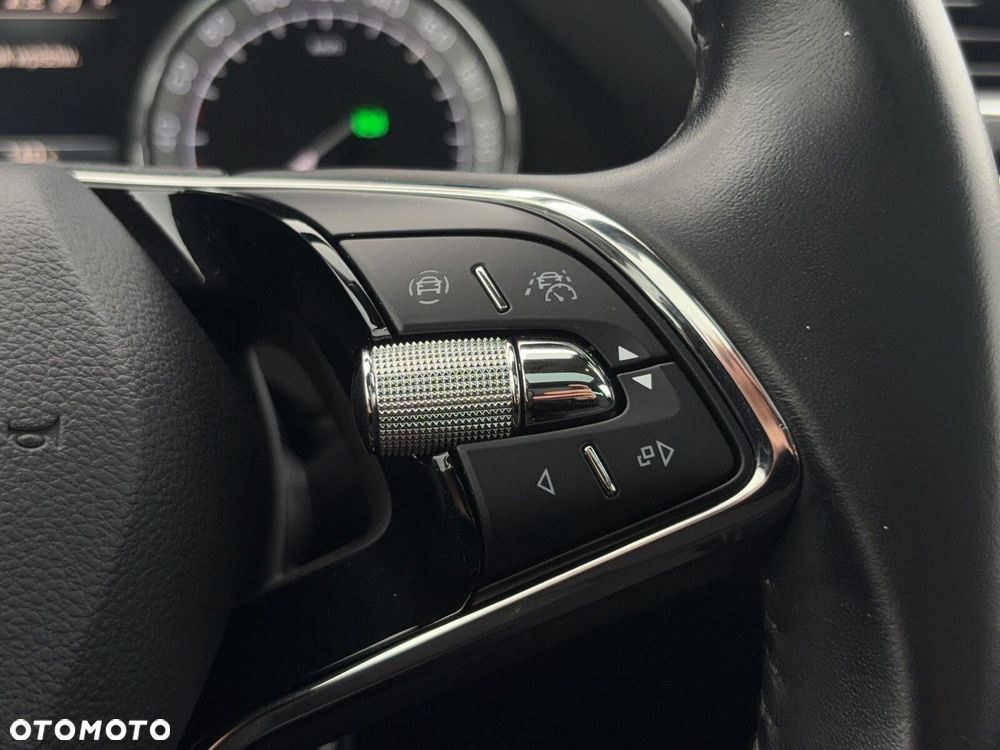 Skoda Superb 2.0 TSI Style DSG - 19