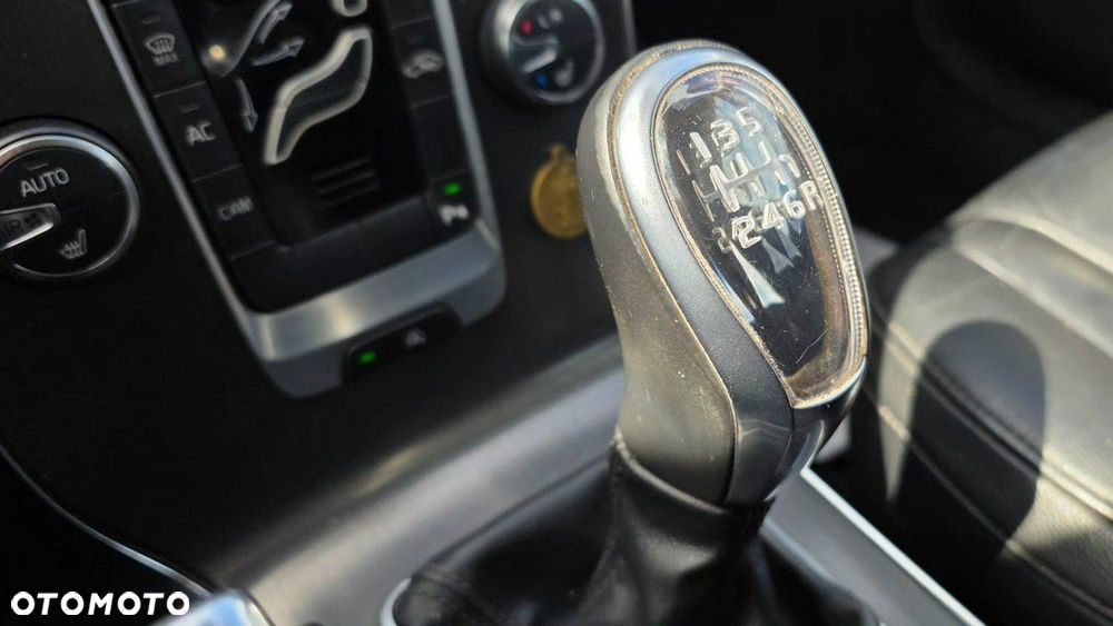 Volvo V40 - 15