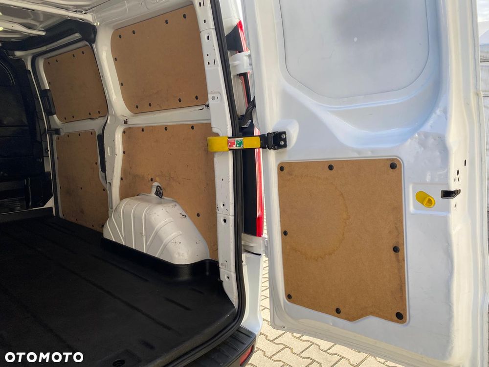 Ford TRANSIT CUSTOM - 26