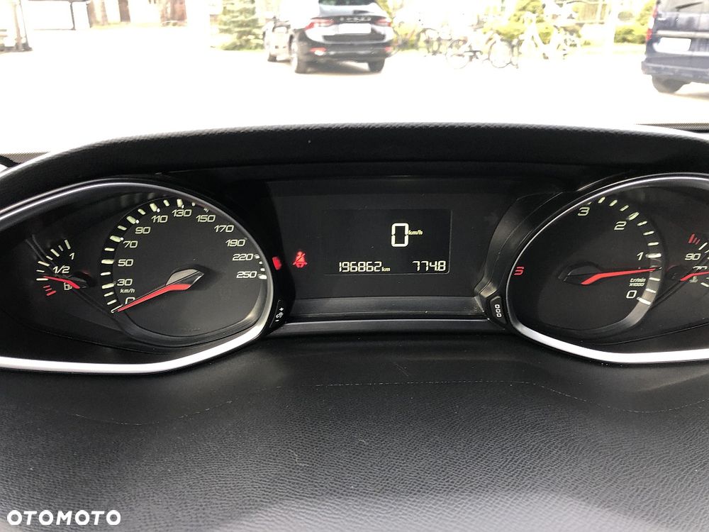 Peugeot 308 1.6 e-HDi Active S&S - 27