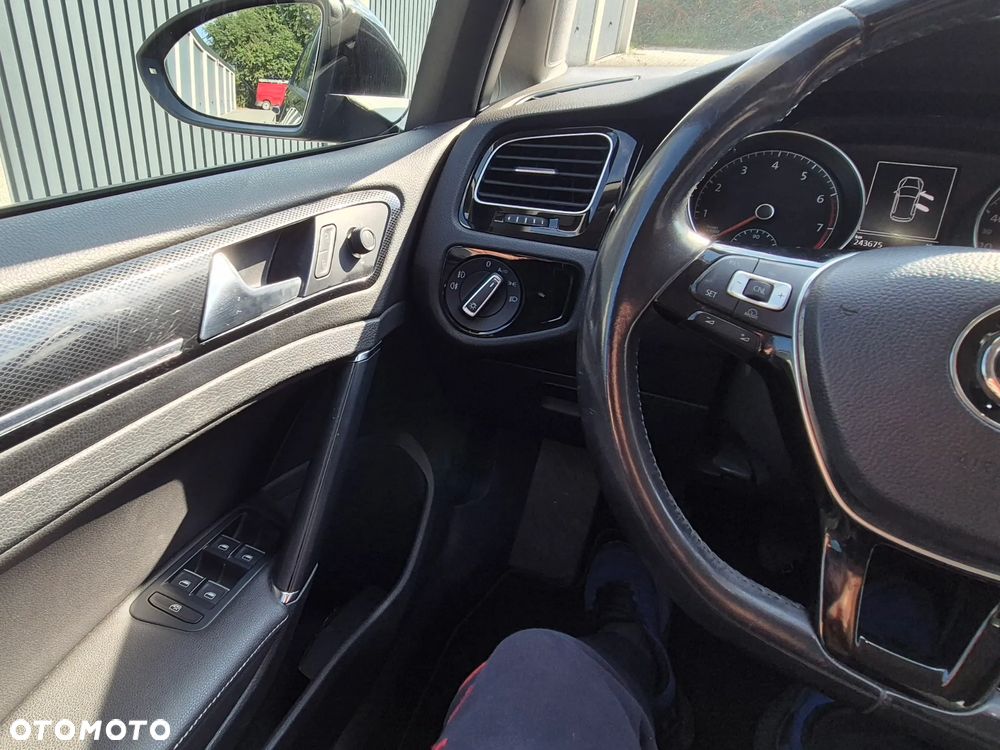 Volkswagen Golf VII 1.4 TSI BMT Highline - 16