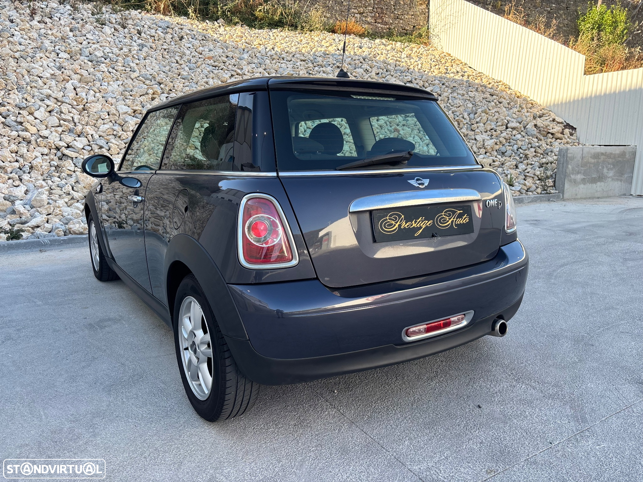 MINI 3 Portas Cooper D - 18