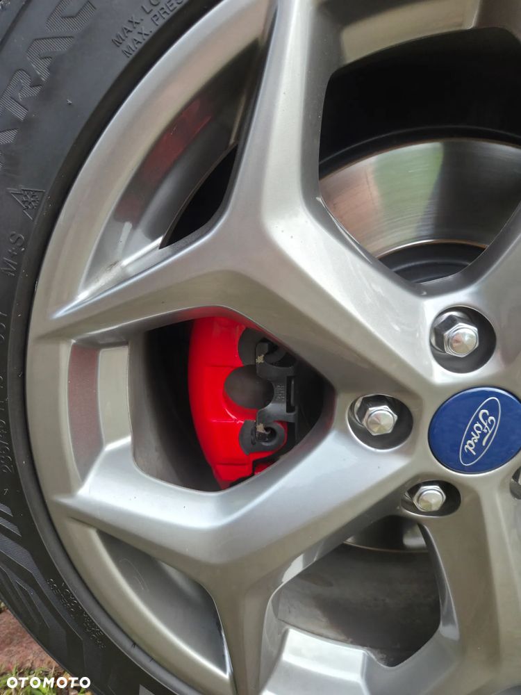 Ford Focus 2.0 EcoBoost ST - 25