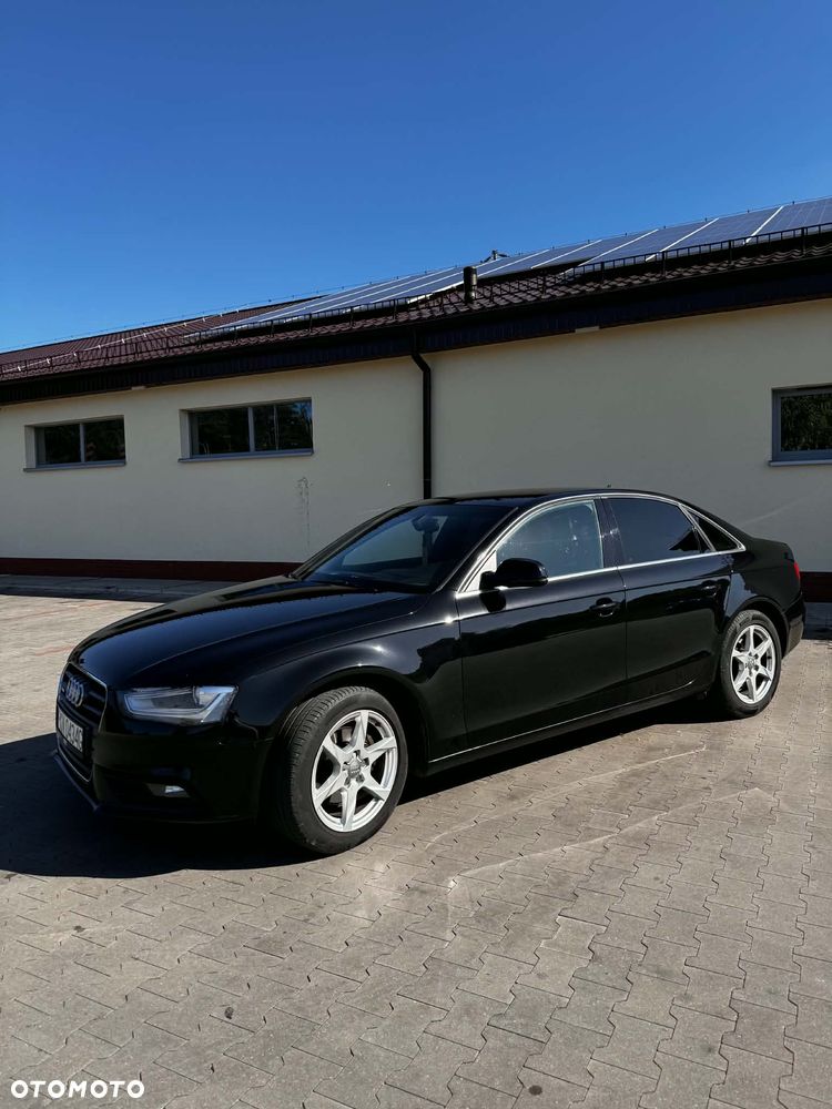 Audi A4 Limousine