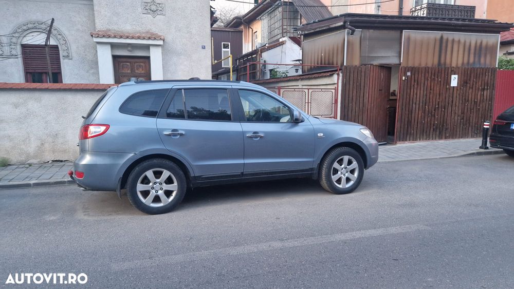 Hyundai Santa Fe 2.2 DSL VGT 5 SEATS 4WD AT STYLE - 2