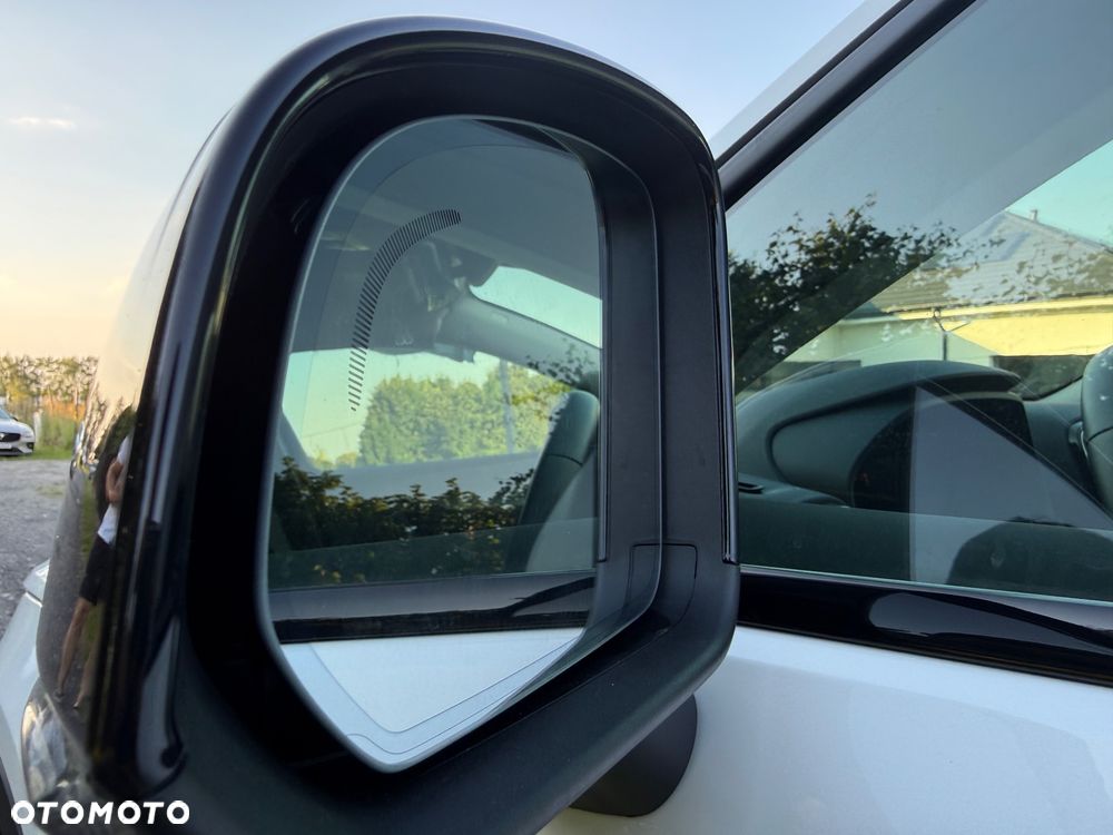 Volvo XC 40 B5 B AWD Ultimate Dark - 24
