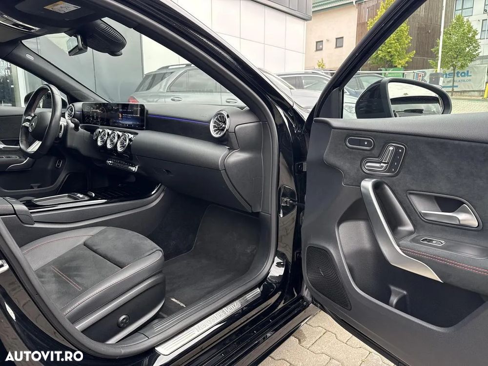 Mercedes-Benz A 200 MHEV 7G-DCT Sedan - 10