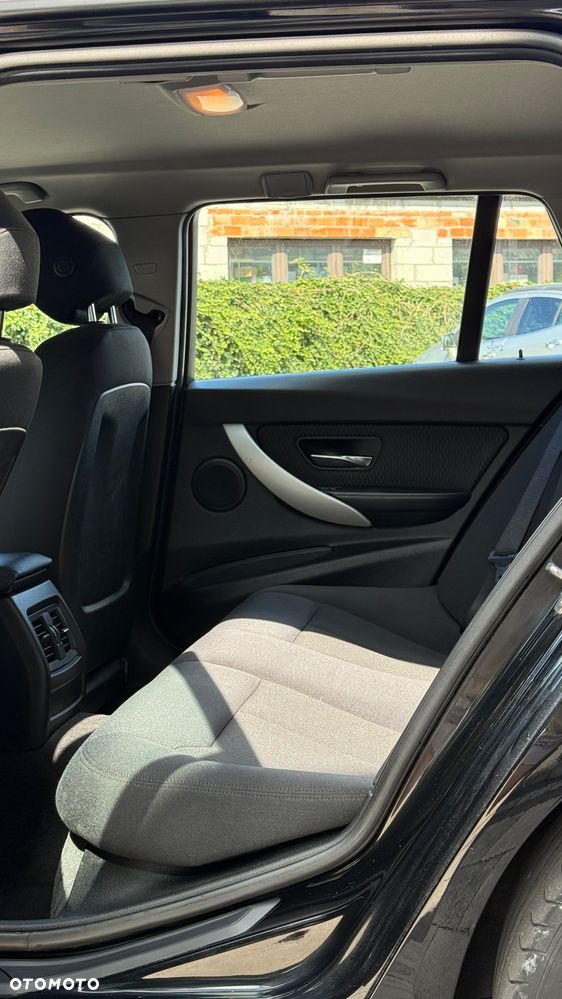 BMW Seria 3 320d - 18