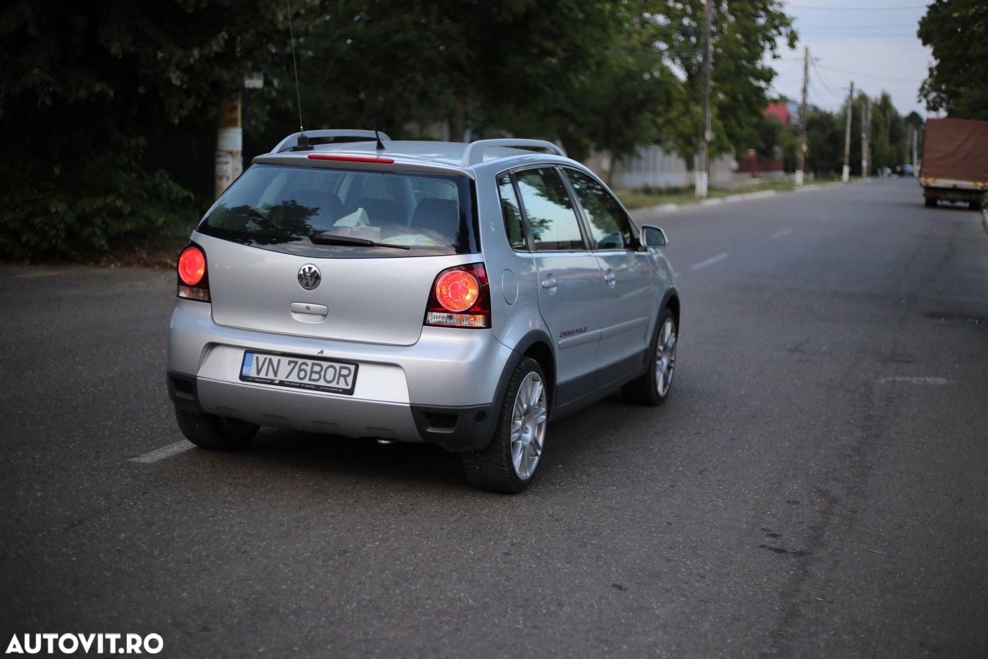 Volkswagen Polo 1.4 Cross - 4