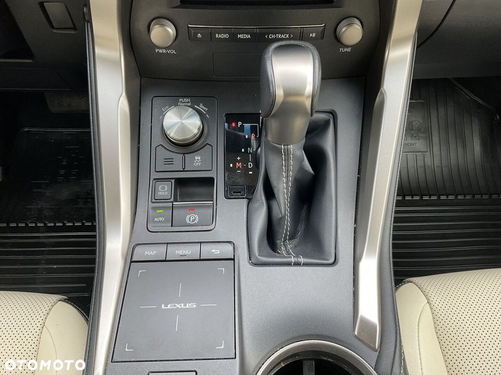 Lexus NX 300 Prestige AWD - 26