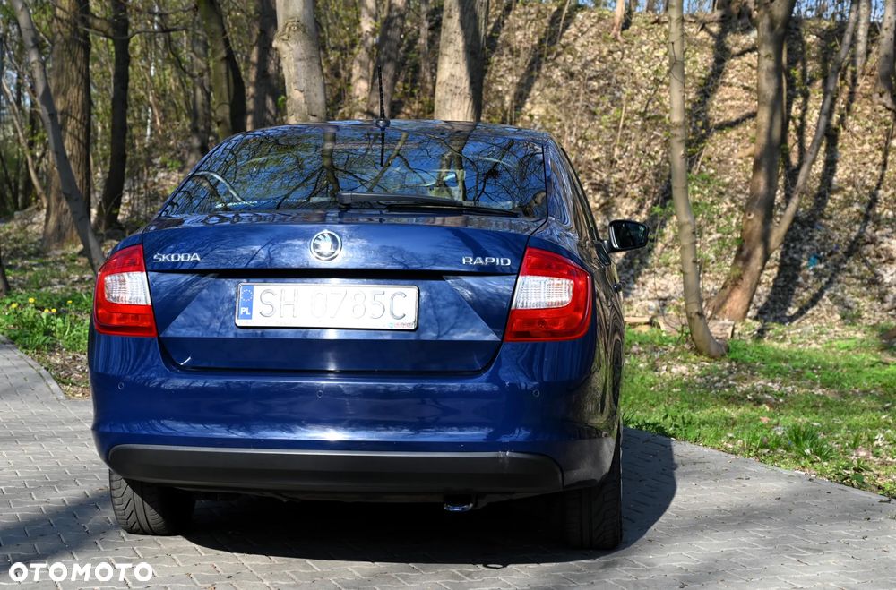 Skoda RAPID - 7