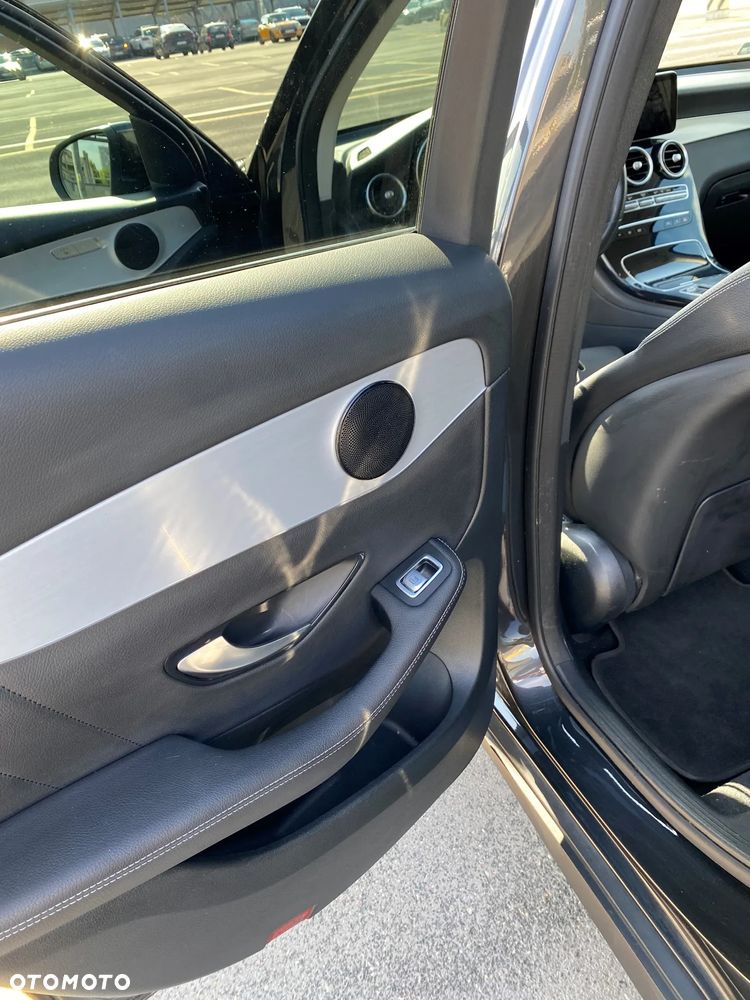 Mercedes-Benz GLC 300 e 4-Matic - 18