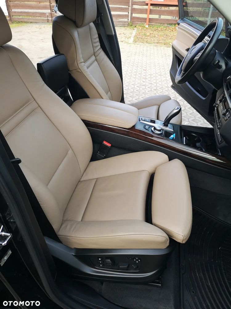 BMW X5 xDrive30i - 27