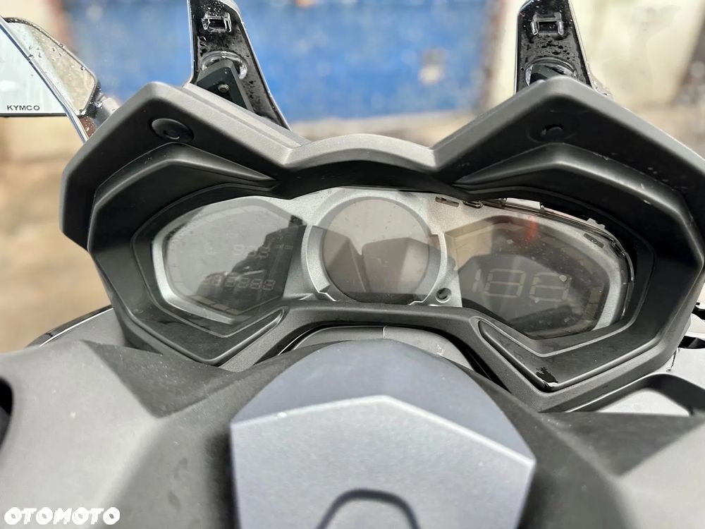 Kymco AK 550 - 6