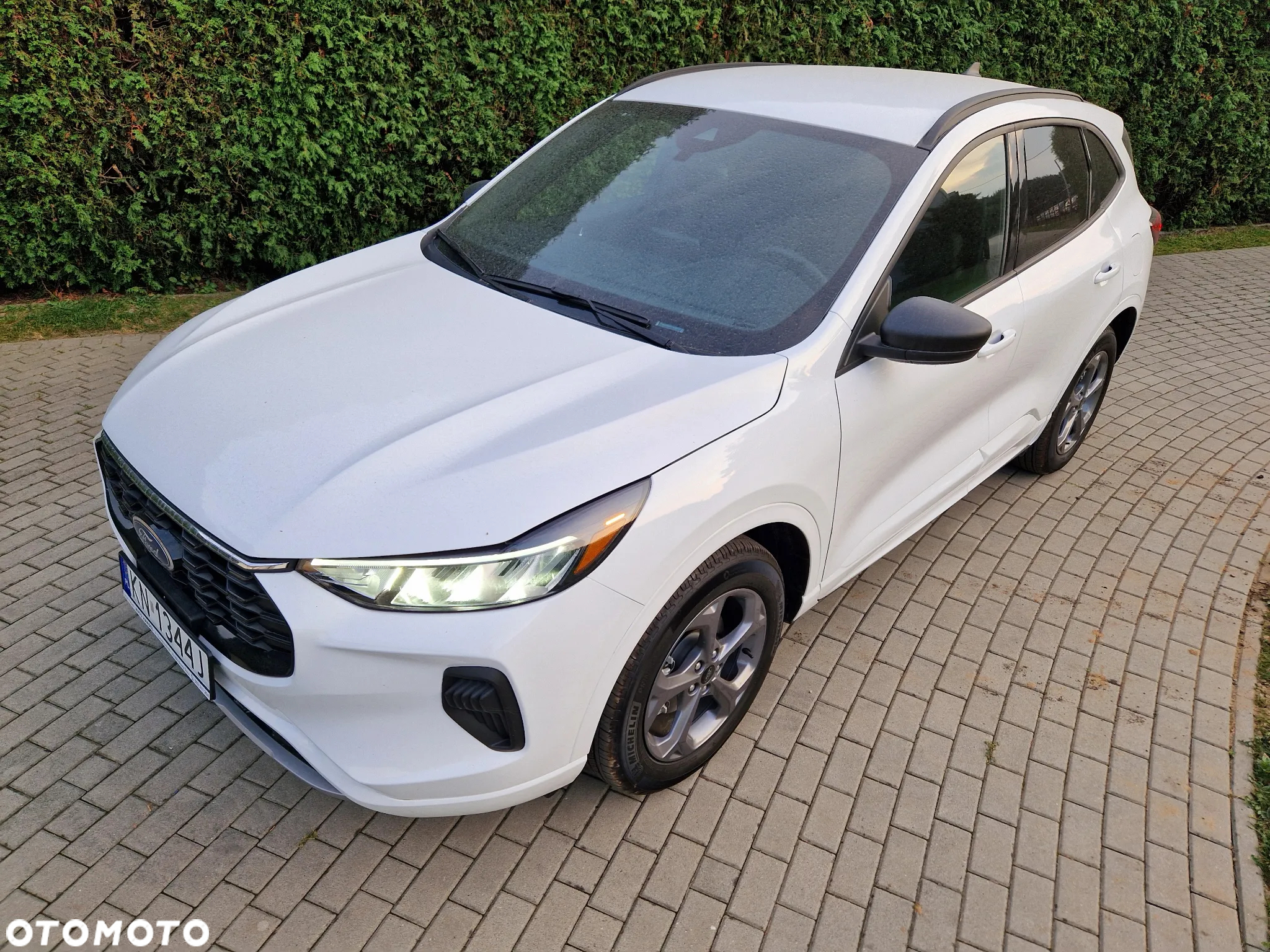 Ford Kuga - 2