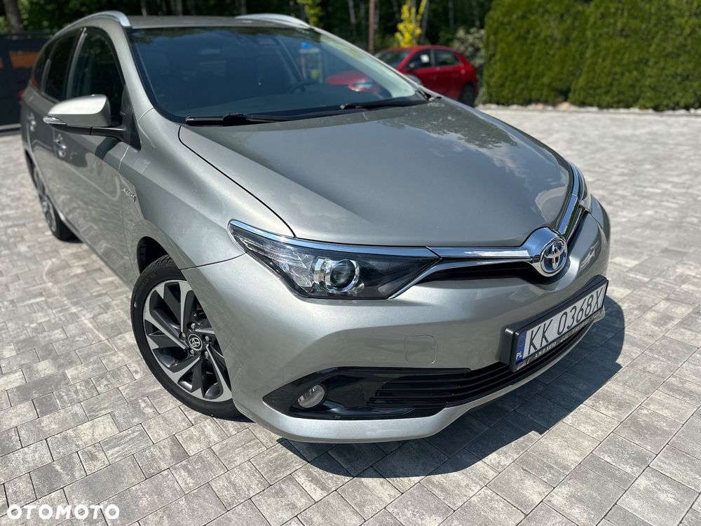 Toyota Auris - 1