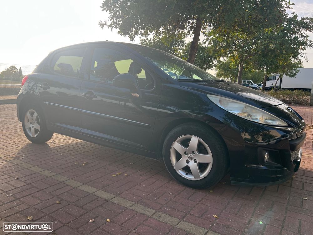 Peugeot 207 1.4 16V SE Sportium - 2