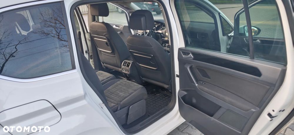 Volkswagen Touran - 16