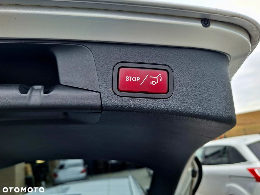 Mercedes-Benz Klasa C 200 (BlueTEC) d Avantgarde - 26