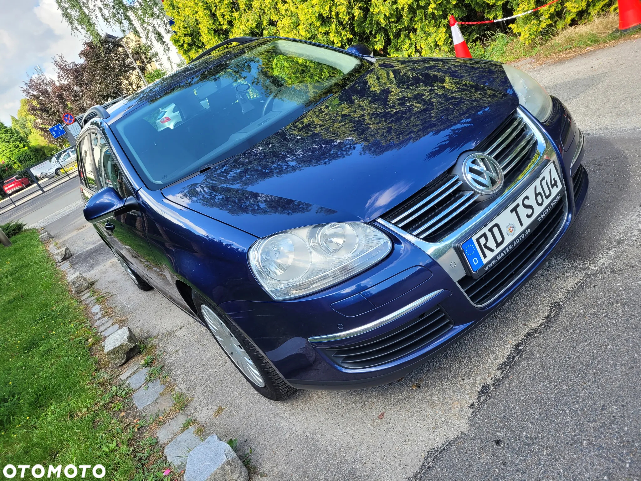 Volkswagen Golf 1.9 TDI DPF Comfortline - 12