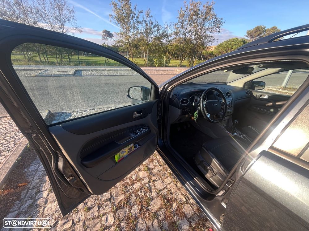 Ford Focus SW - 18
