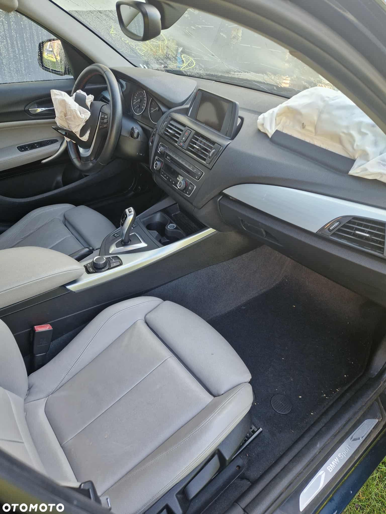 BMW Seria 1 118i Edition Sport - 8
