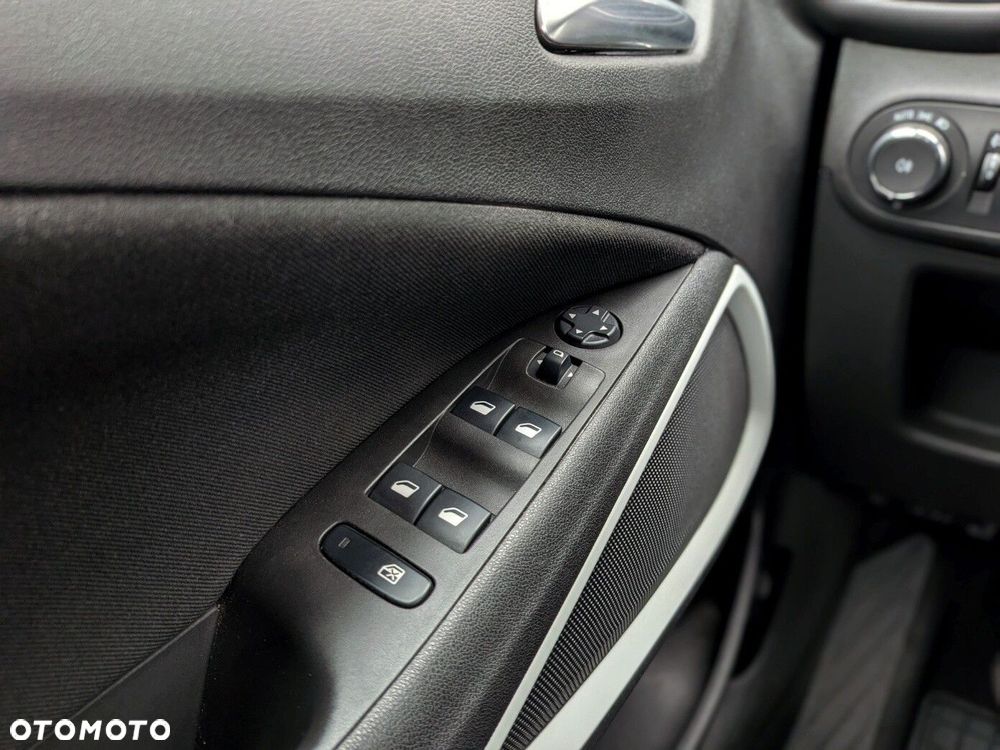 Opel Crossland X 1.2 T 120 Lat S&S - 26