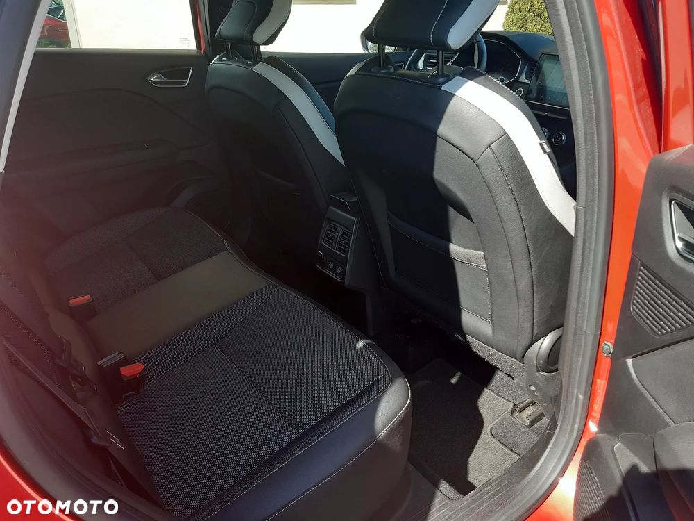 Renault Captur 1.3 TCe Intens EDC - 11