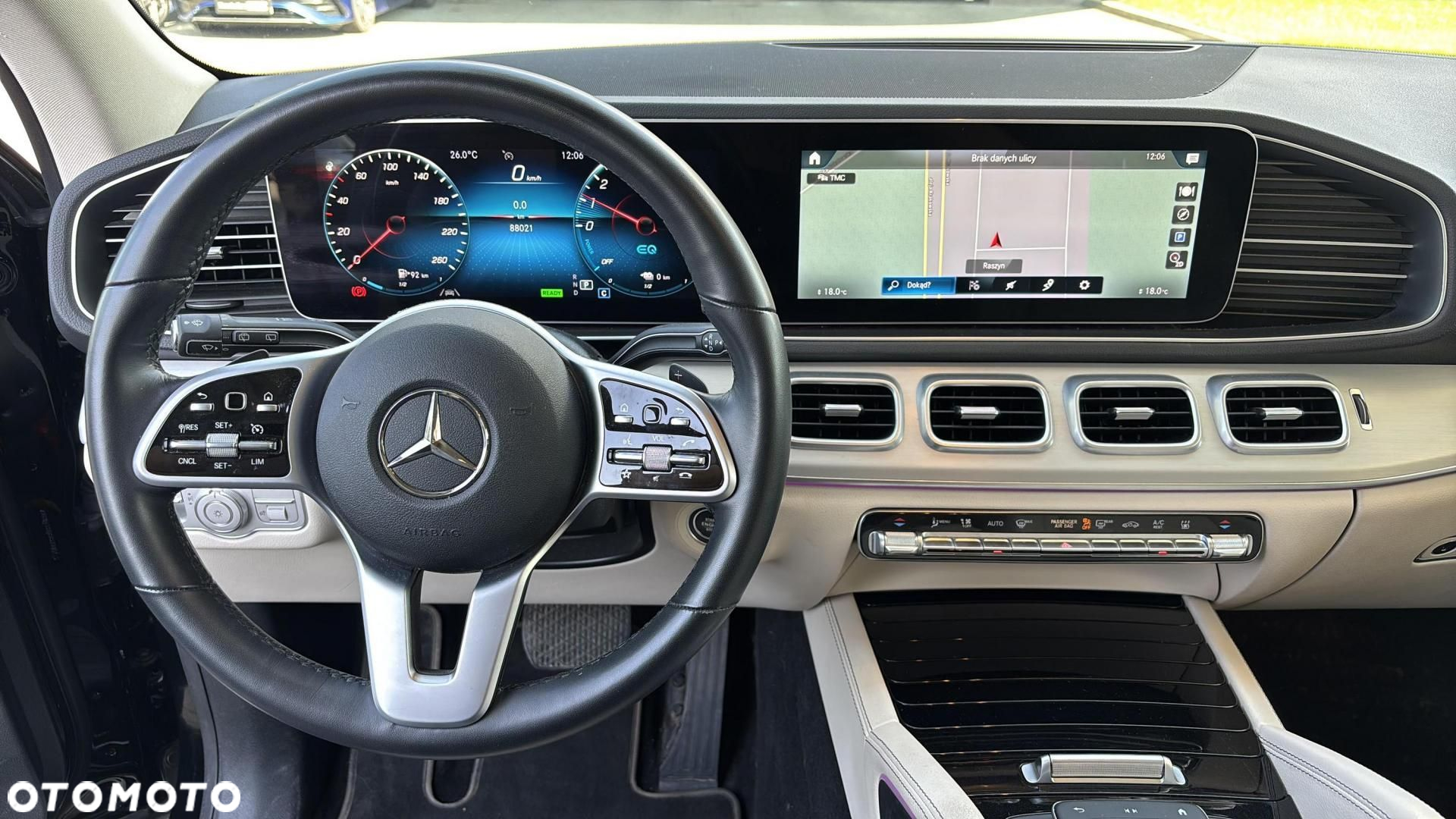 Mercedes-Benz GLE - 13