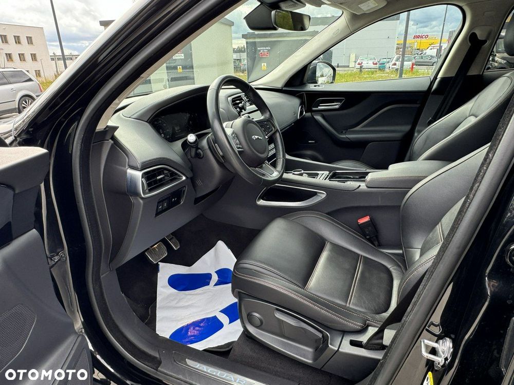Jaguar F-Pace 2.0 i4D AWD Prestige - 17